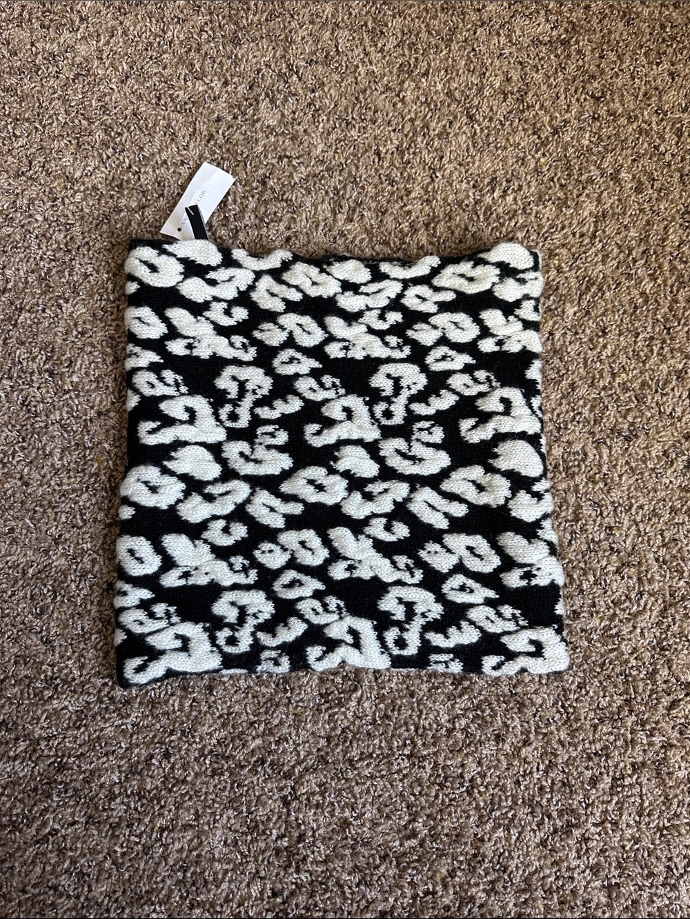 Black and White Leopard Knit tube top